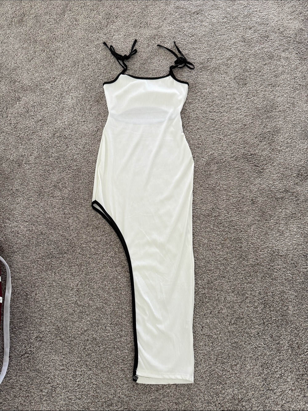 Women’s Tie-Shoulder Asymmetric Ribbed White Slip Dress with Black Trim Small